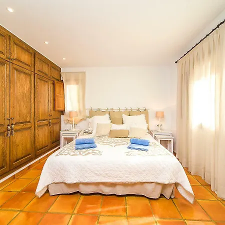 Rocio Villa *